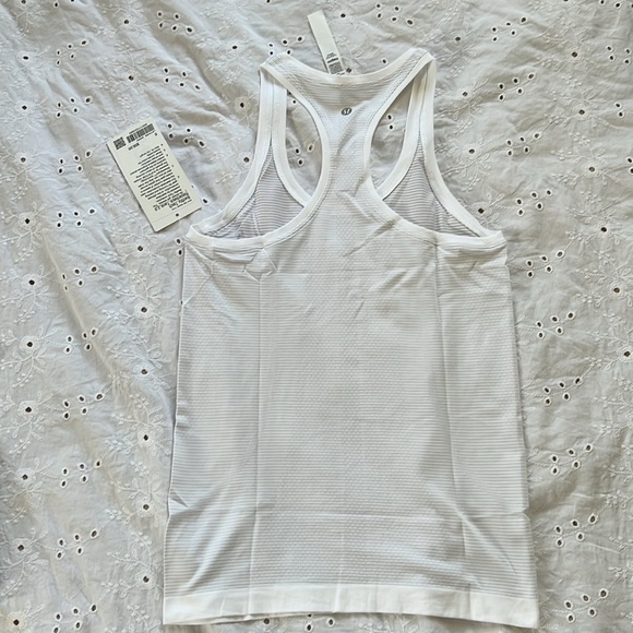 Lululemon Top - Picture 8 of 9